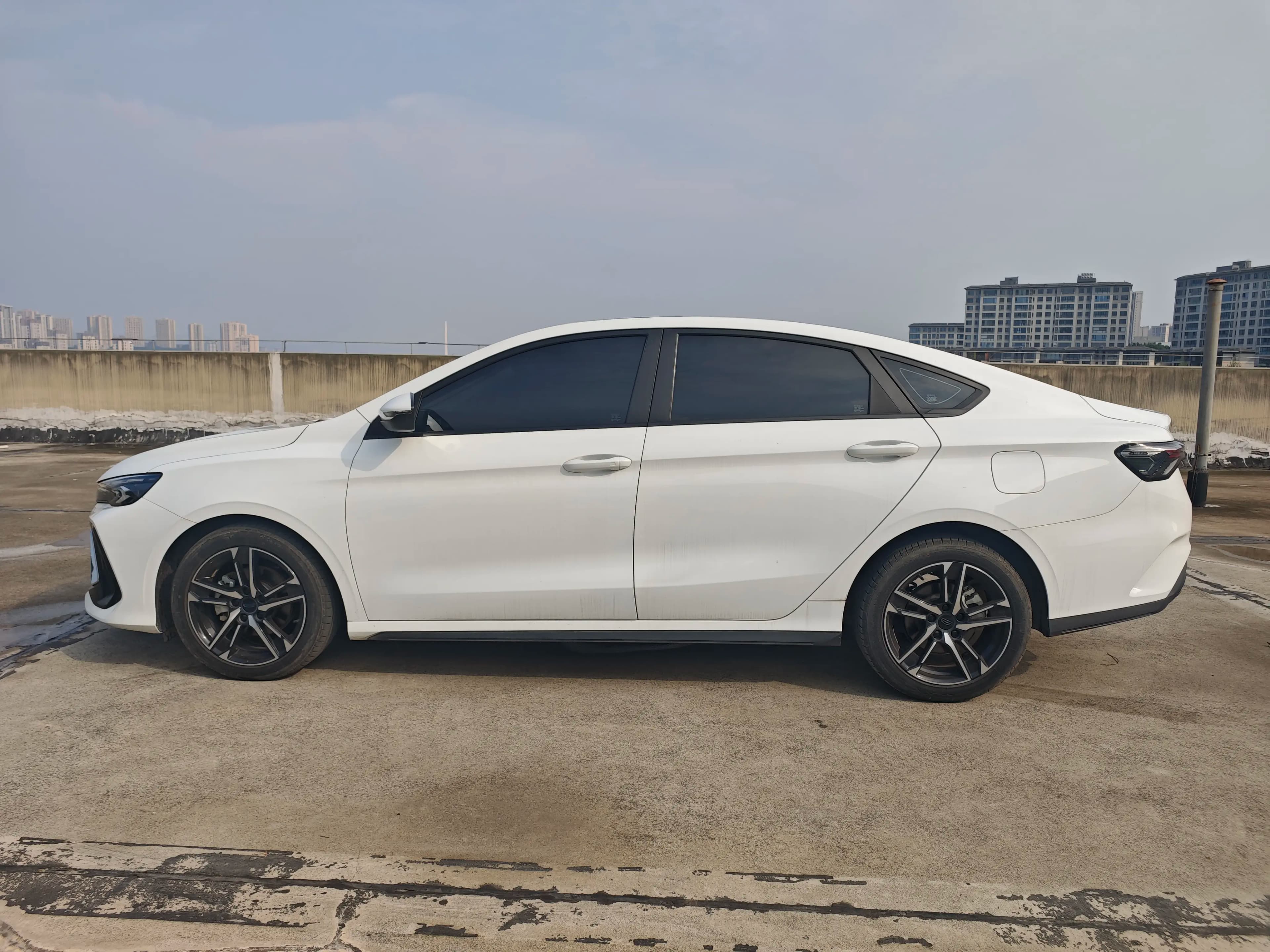 Geely Binrui 2023 г. 64533 км. — фото 4