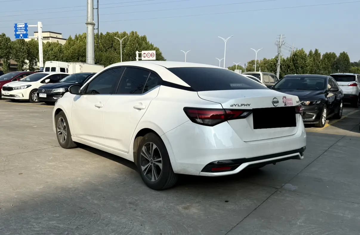 Nissan Sylphy 2024 г. 7083 км. — фото 3