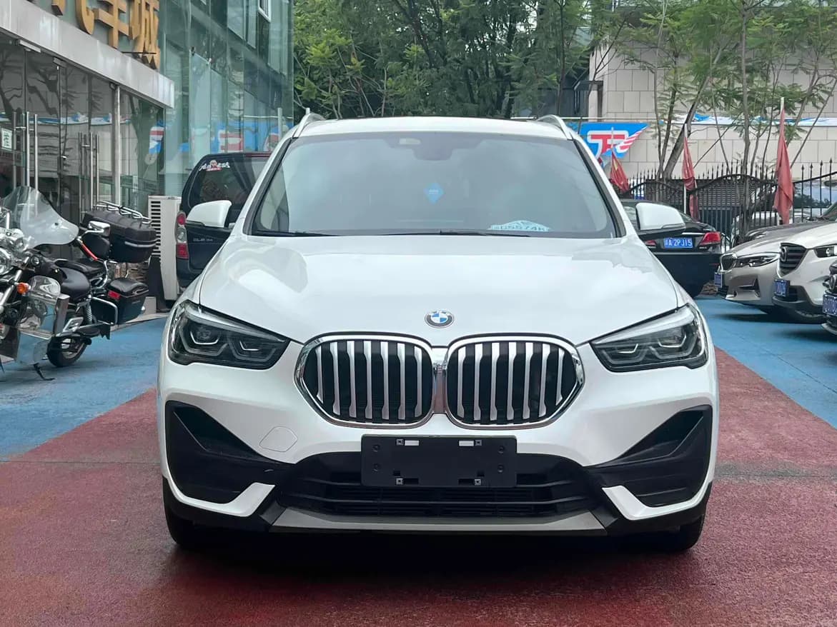 BMW X1 2022 г. 60114 км. — фото 2