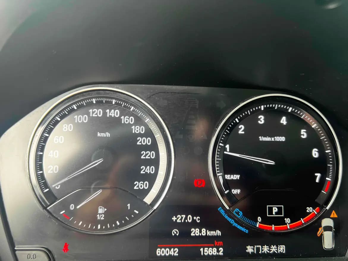 BMW X1 2022 г. 60114 км. — фото 11