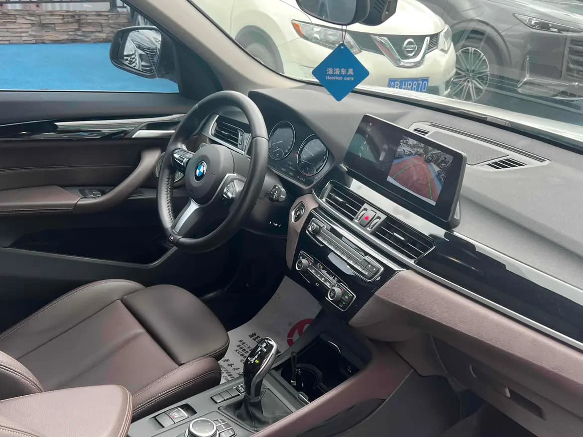 BMW X1 2022 г. 60114 км. — фото 14