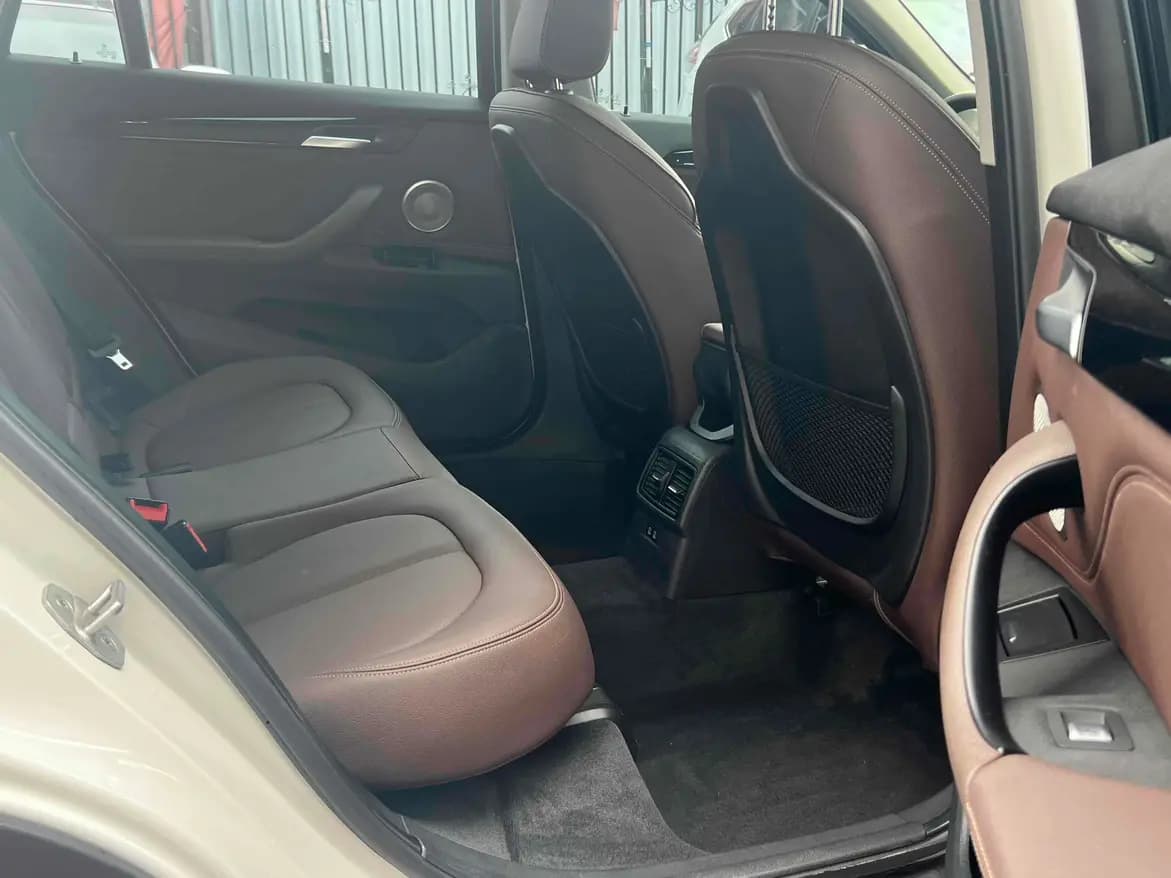 BMW X1 2022 г. 60114 км. — фото 19