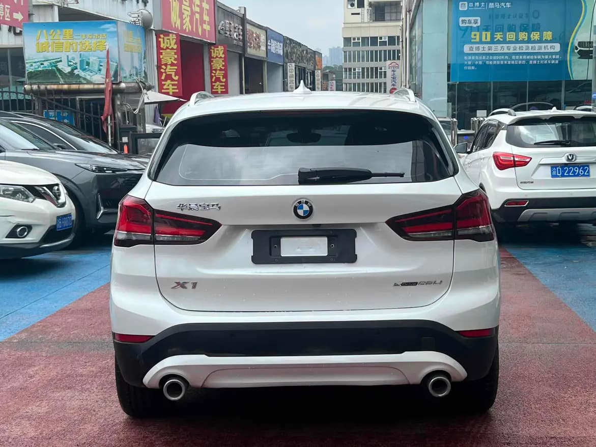 BMW X1 2022 г. 60114 км. — фото 5