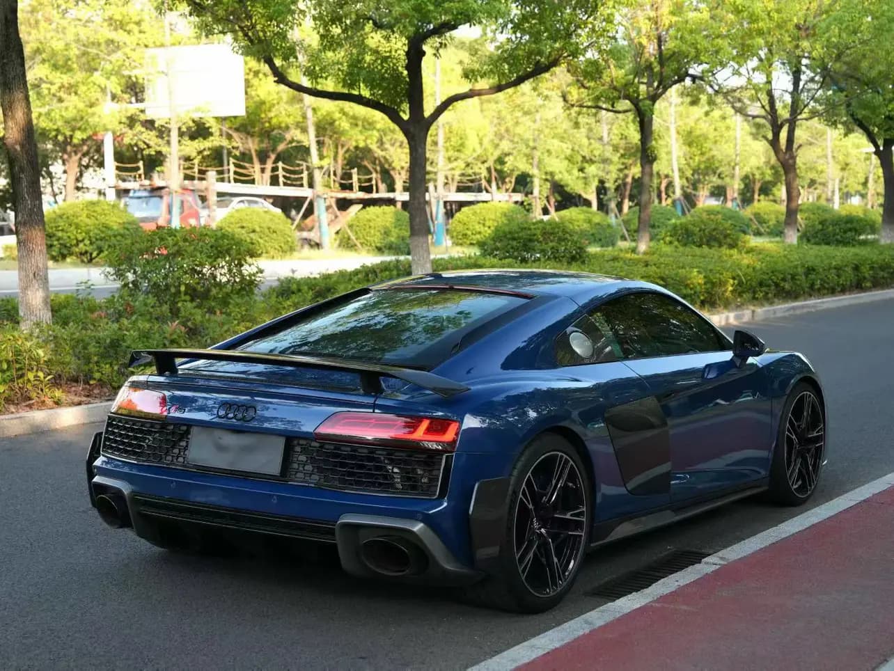 Audi R8 2023 г. 49055 км. — фото 5
