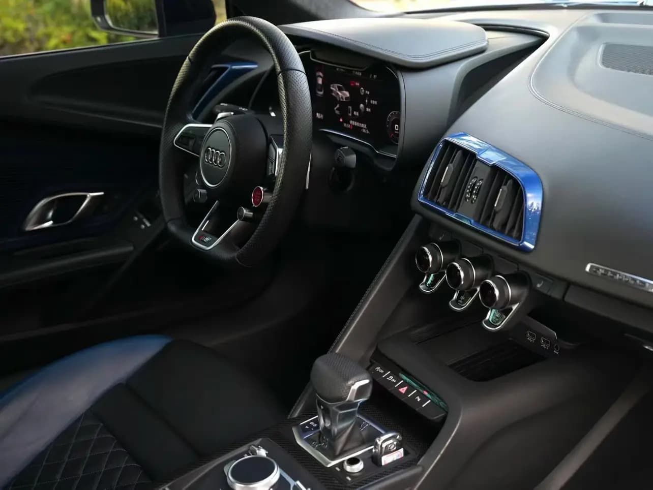 Audi R8 2023 г. 49055 км. — фото 6