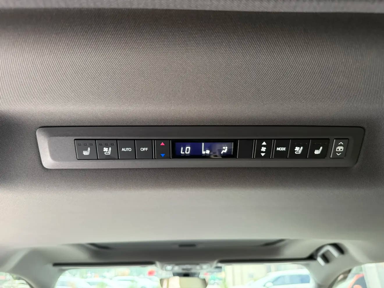 Toyota Granvia 2025 г. 18074 км. — фото 18