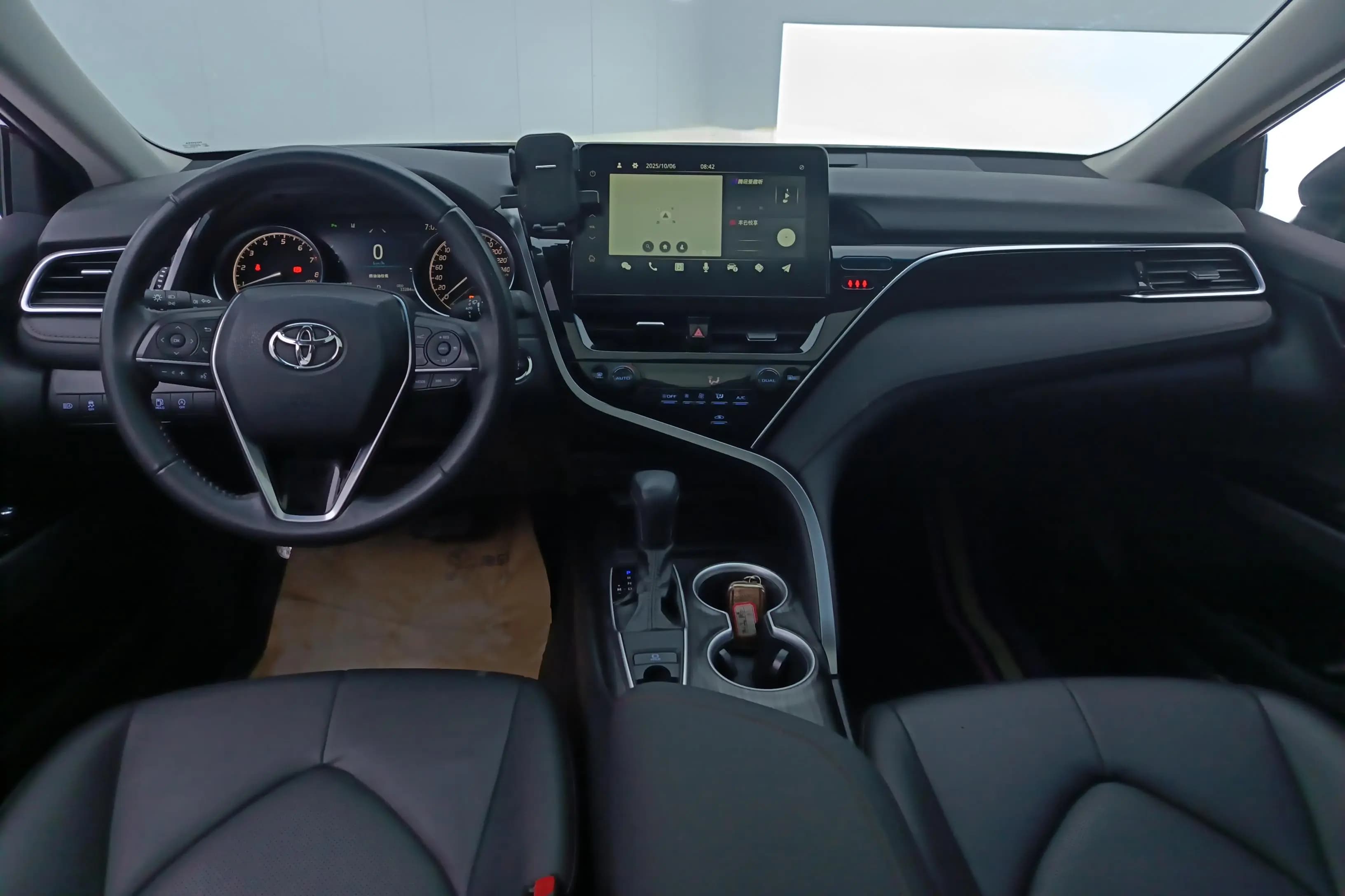 Toyota Camry 2023 г. 33352 км. — фото 12