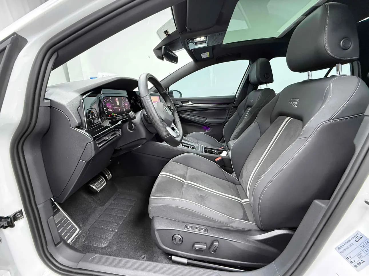 Volkswagen Golf 2021 г. 41128 км. — фото 18