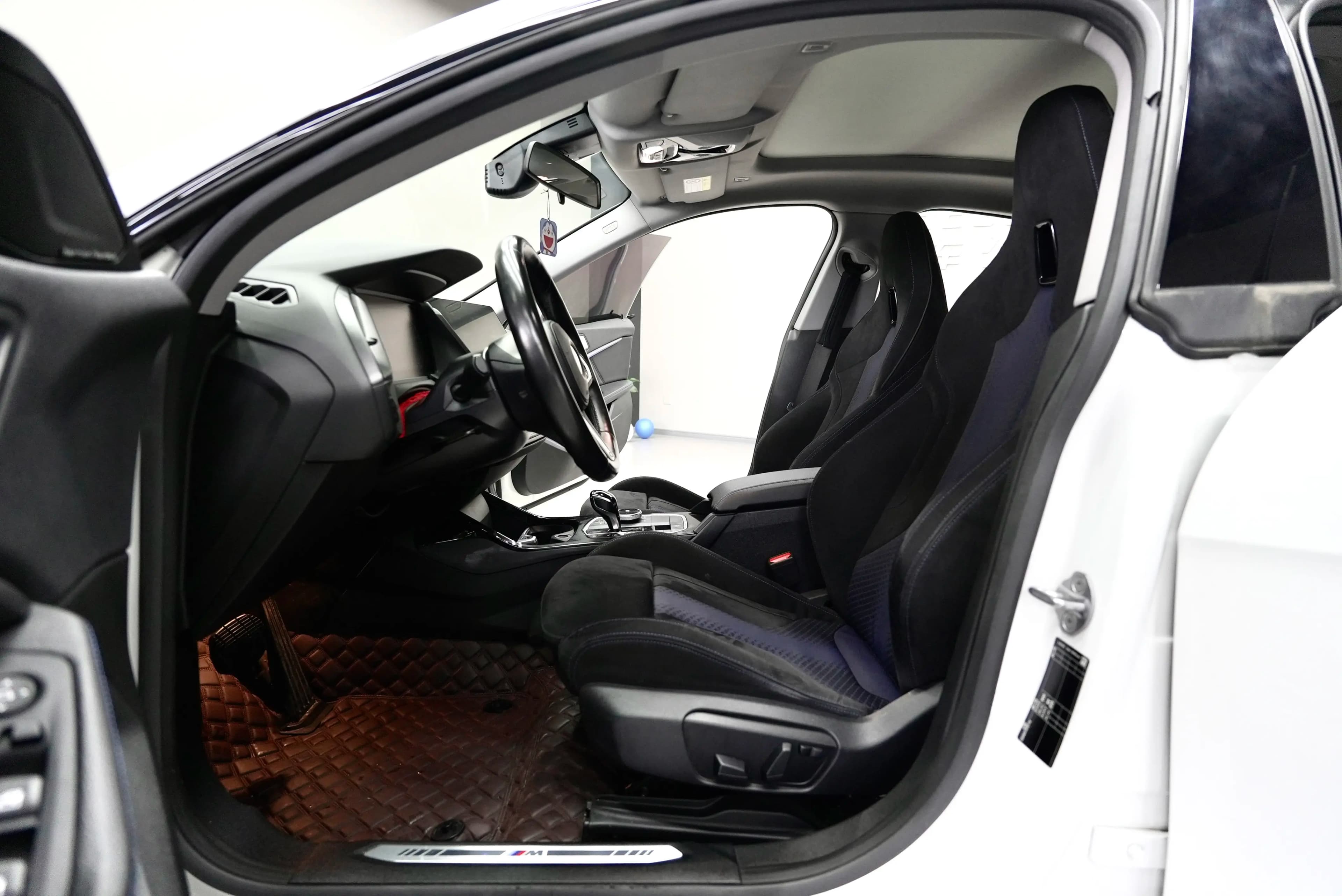 BMW 2 Series 2021 г. 40105 км. — фото 14