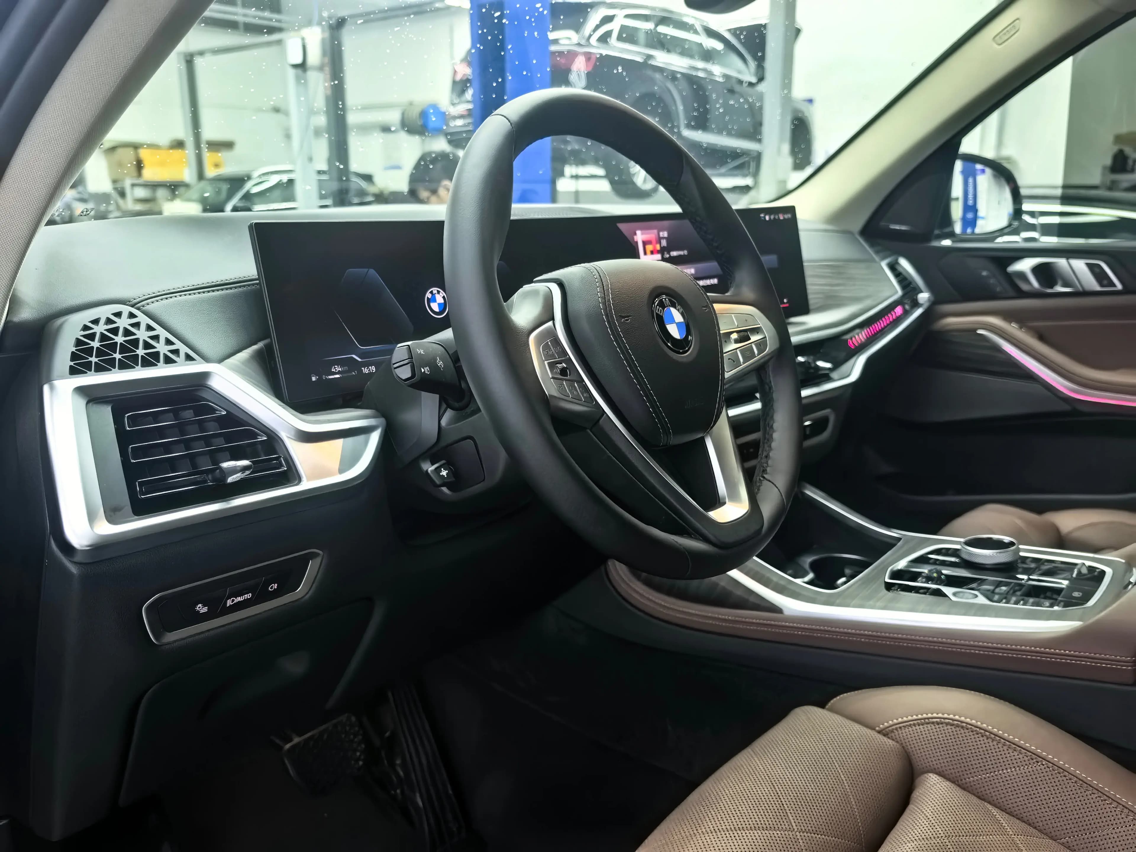 BMW X7 2024 г. 31370 км. — фото 9