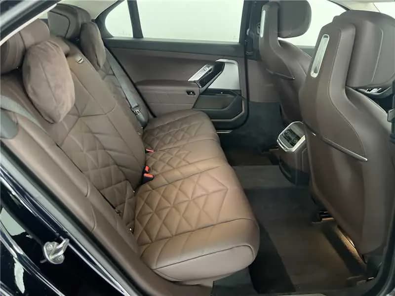 BMW 7 Series 2025 г. 3600 км. — фото 9