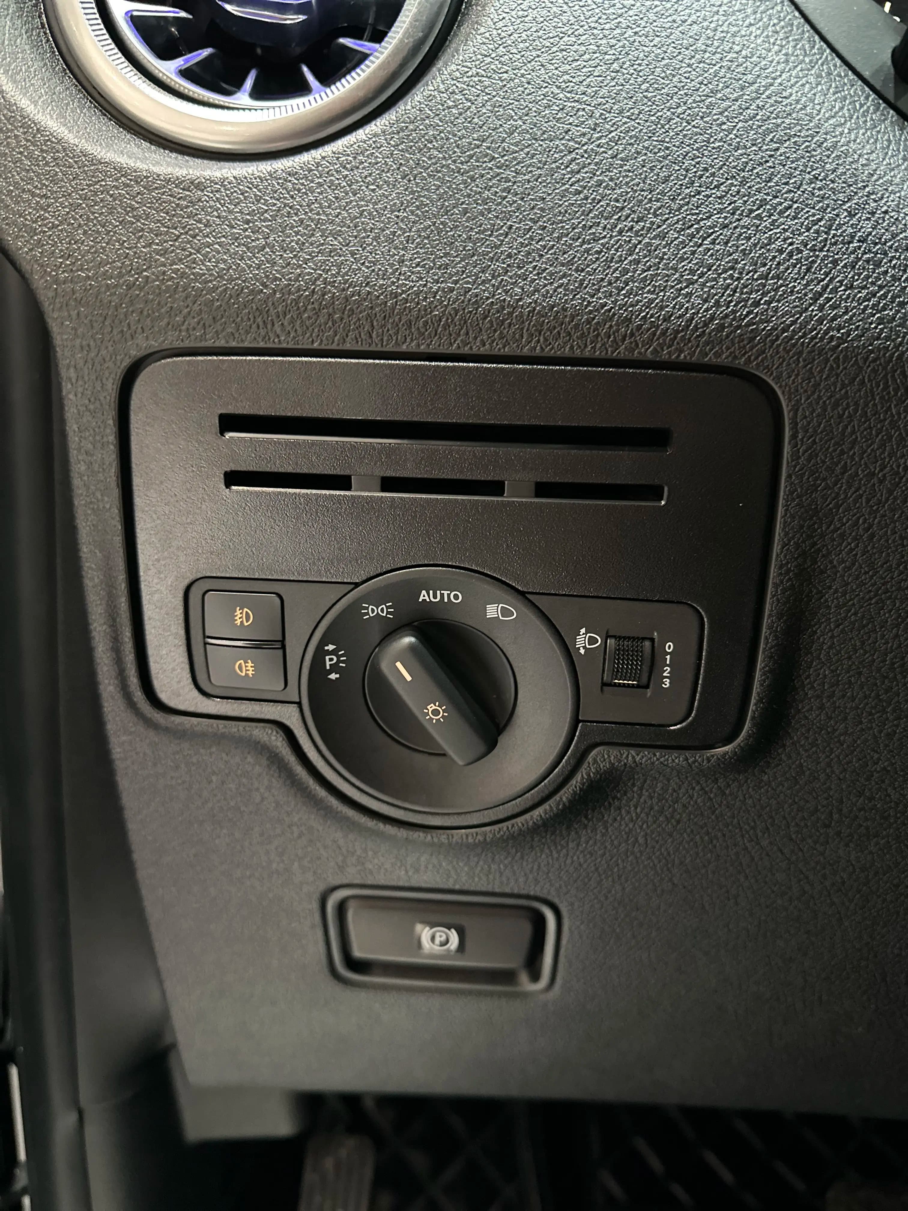 Mercedes-Benz Vito 2022 г. 62069 км. — фото 14
