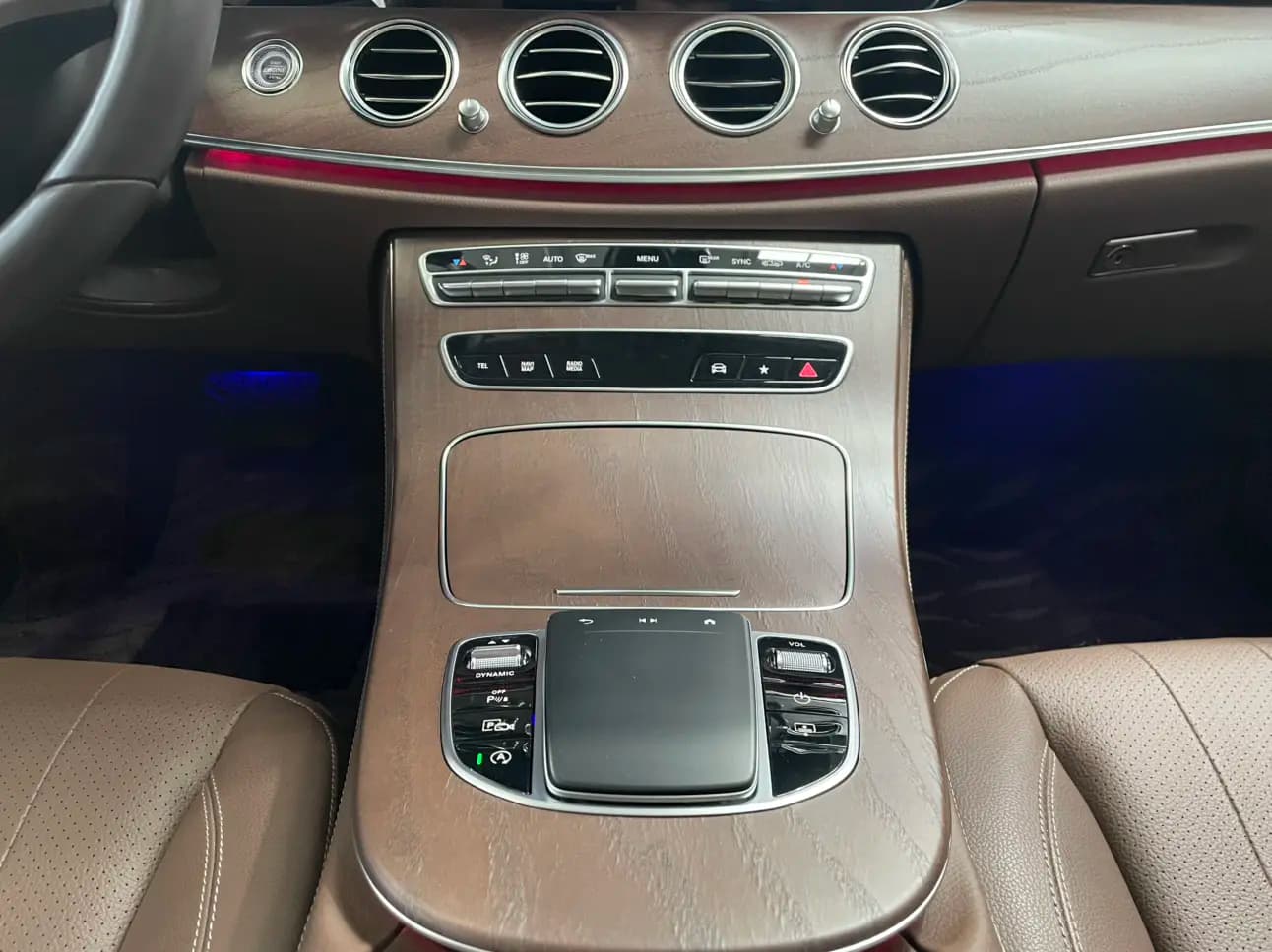 Mercedes-Benz E-Class 2021 г. 45081 км. — фото 8