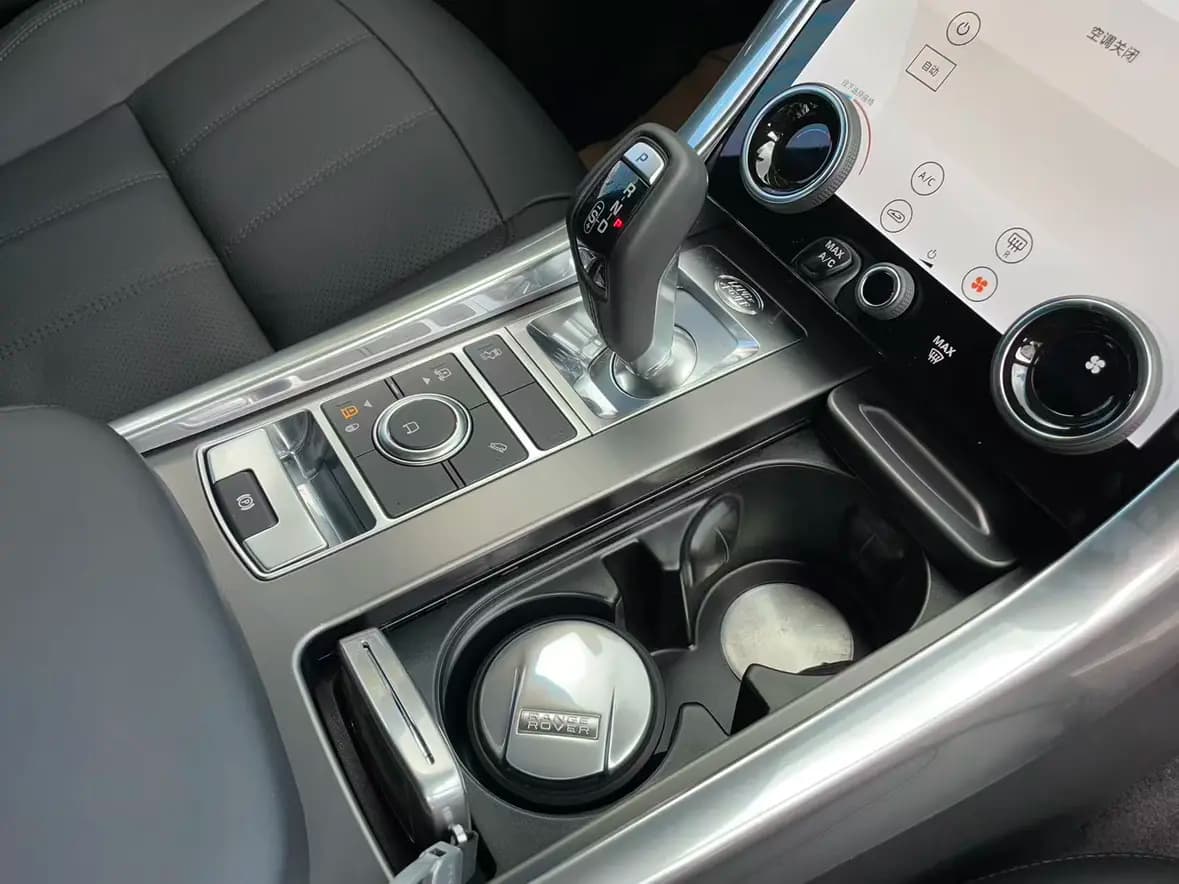 Land Rover Range Rover Sport 2021 г. 29034 км. — фото 13