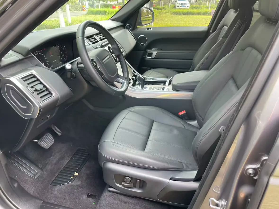 Land Rover Range Rover Sport 2021 г. 29034 км. — фото 15