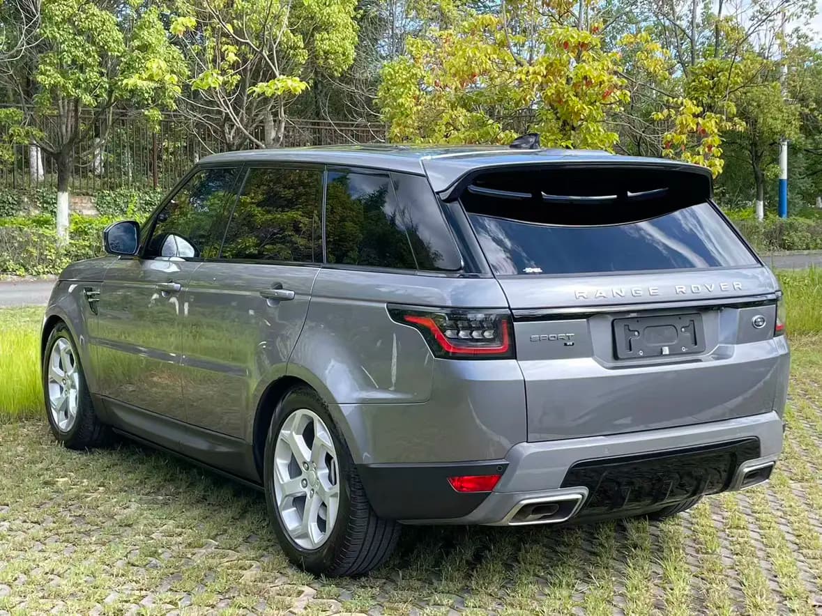 Land Rover Range Rover Sport 2021 г. 29034 км. — фото 4