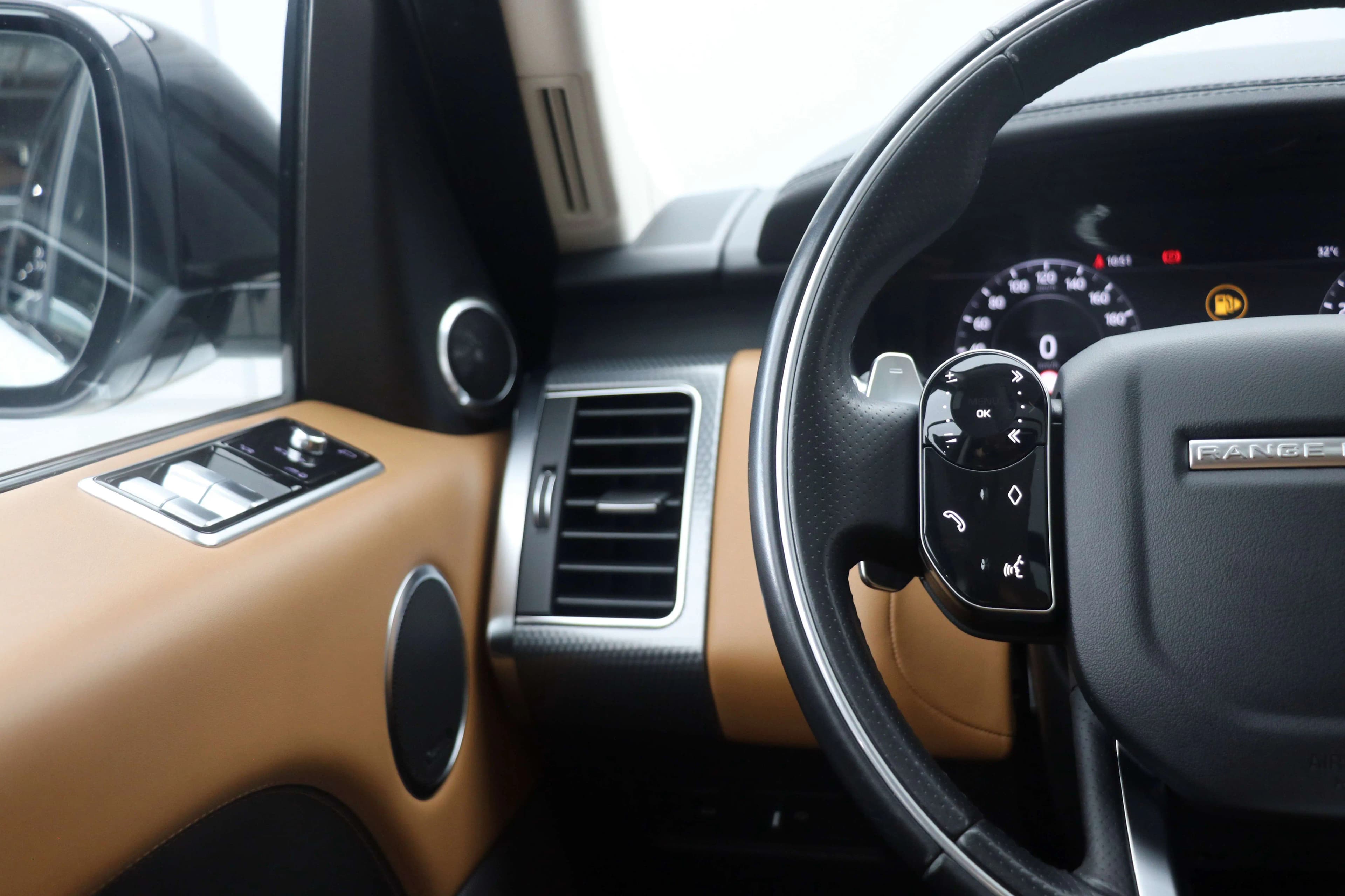 Land Rover Range Rover Sport 2021 г. 86233 км. — фото 23