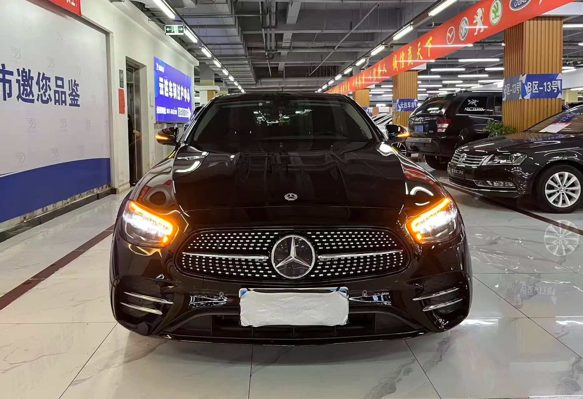 Mercedes-Benz E-Class 2022 г. 30075 км. — фото 2