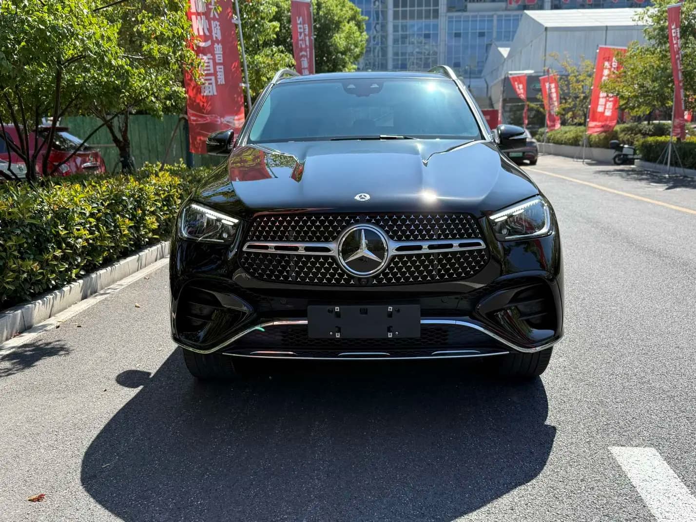 Mercedes-Benz GLE 2024 г. 28063 км. — фото 2