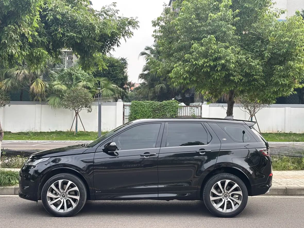 Land Rover Discover Sports 2021 г. 90041 км. — фото 3