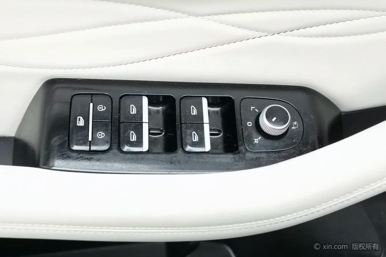 Geely Monjaro 2022 г. 97415 км. — фото 23