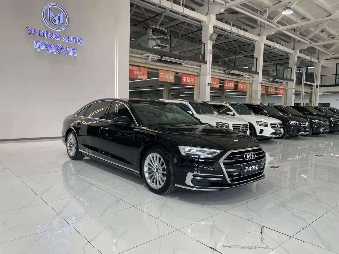 Audi A8 2022 г. 83948 км. — фото 3
