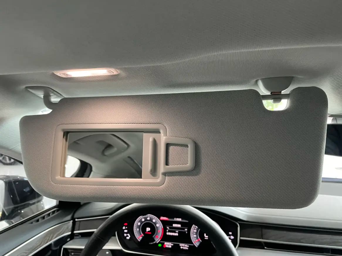 Audi A8 2022 г. 83948 км. — фото 31