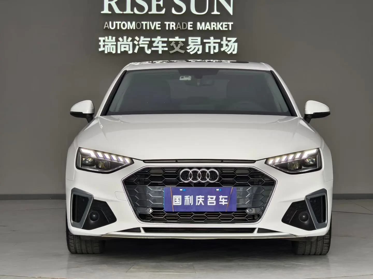 Audi A4L 2021 г. 118331 км. — фото 2