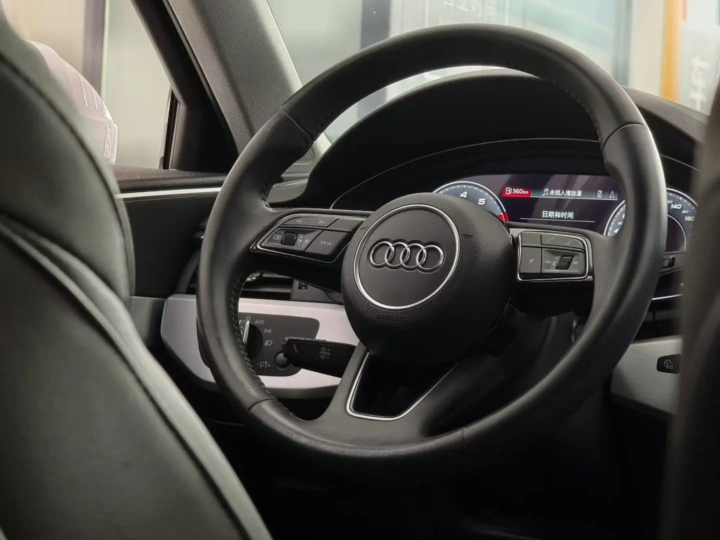 Audi A4L 2021 г. 118331 км. — фото 8