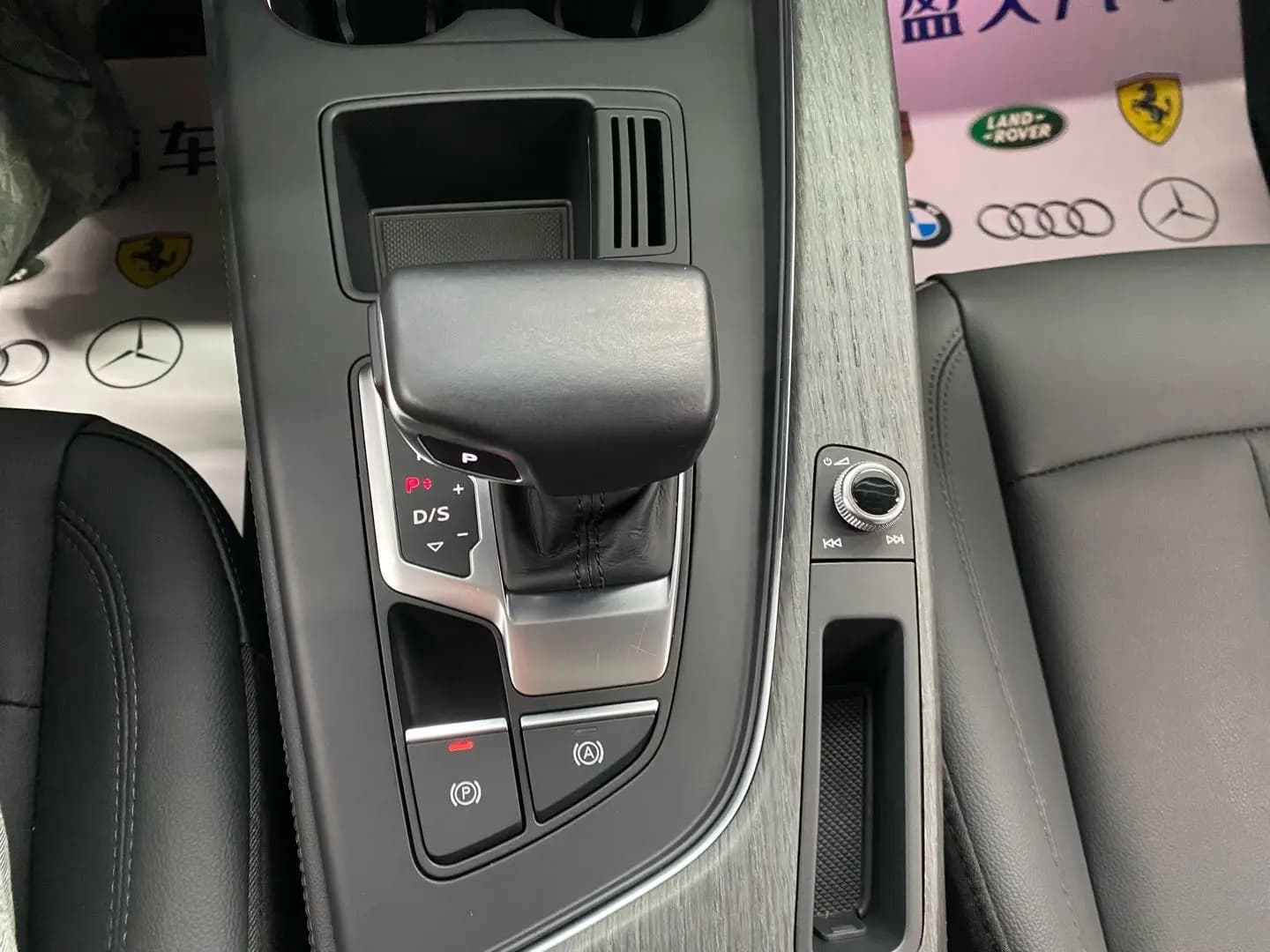Audi A4L 2022 г. 44627 км. — фото 12