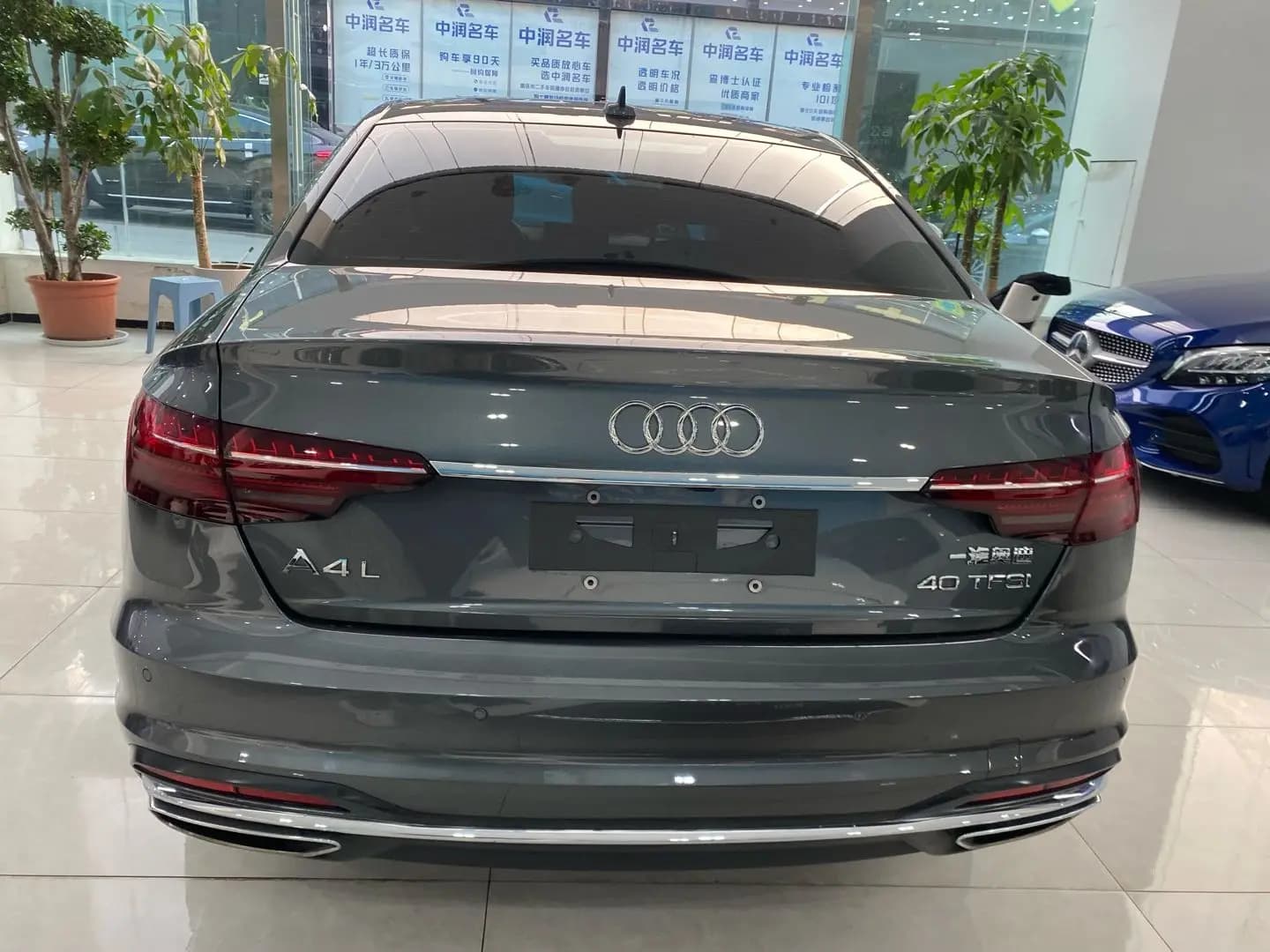 Audi A4L 2022 г. 44627 км. — фото 5