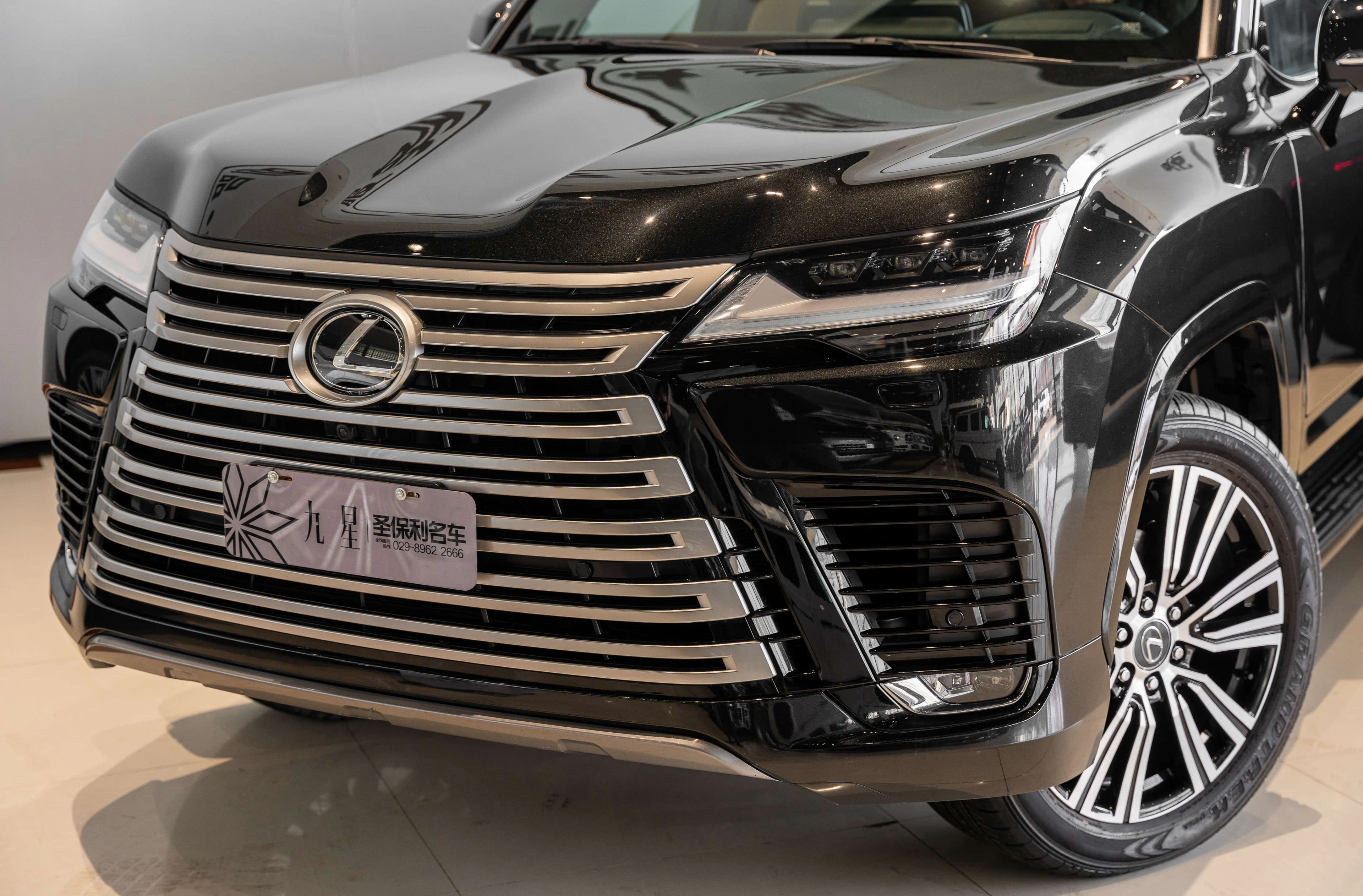 Lexus LX 2024 г. 41283 км. — фото 7