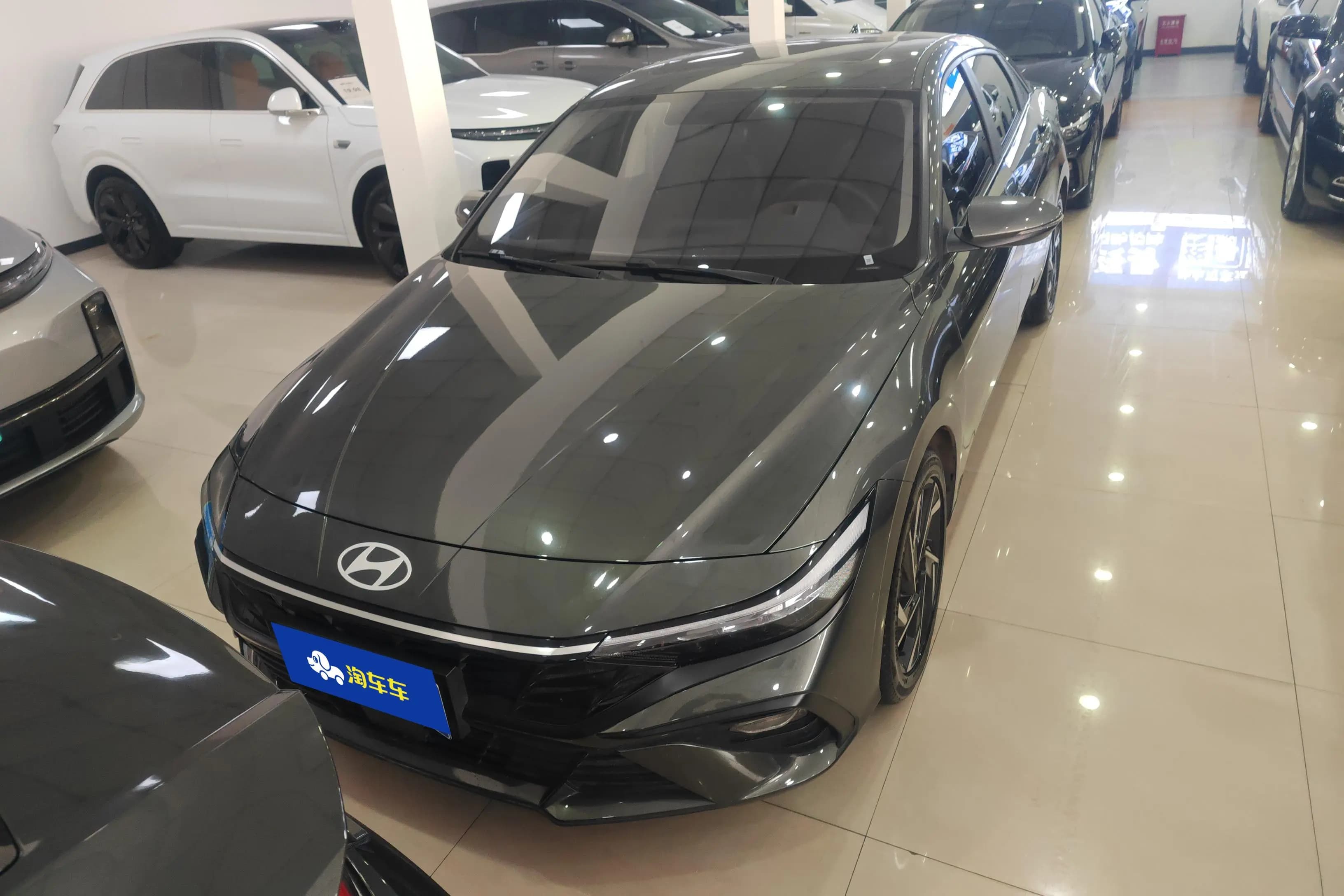 Hyundai Elantra 2023 г. 17649 км. — фото 5