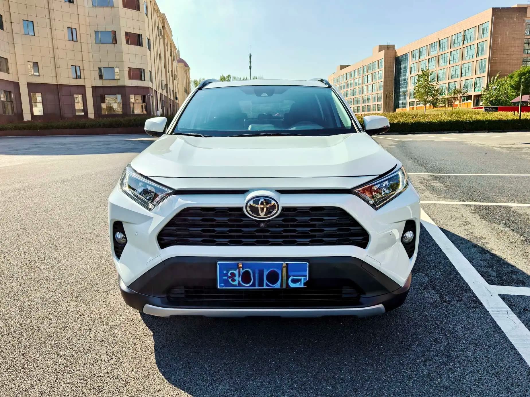 Toyota RAV4 2021 г. 49035 км. — фото 2