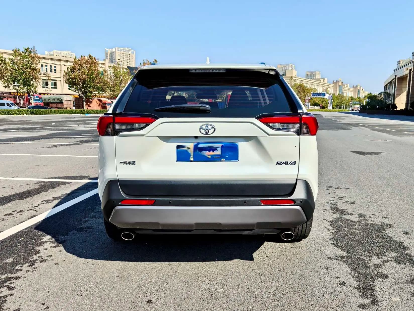 Toyota RAV4 2021 г. 49035 км. — фото 5