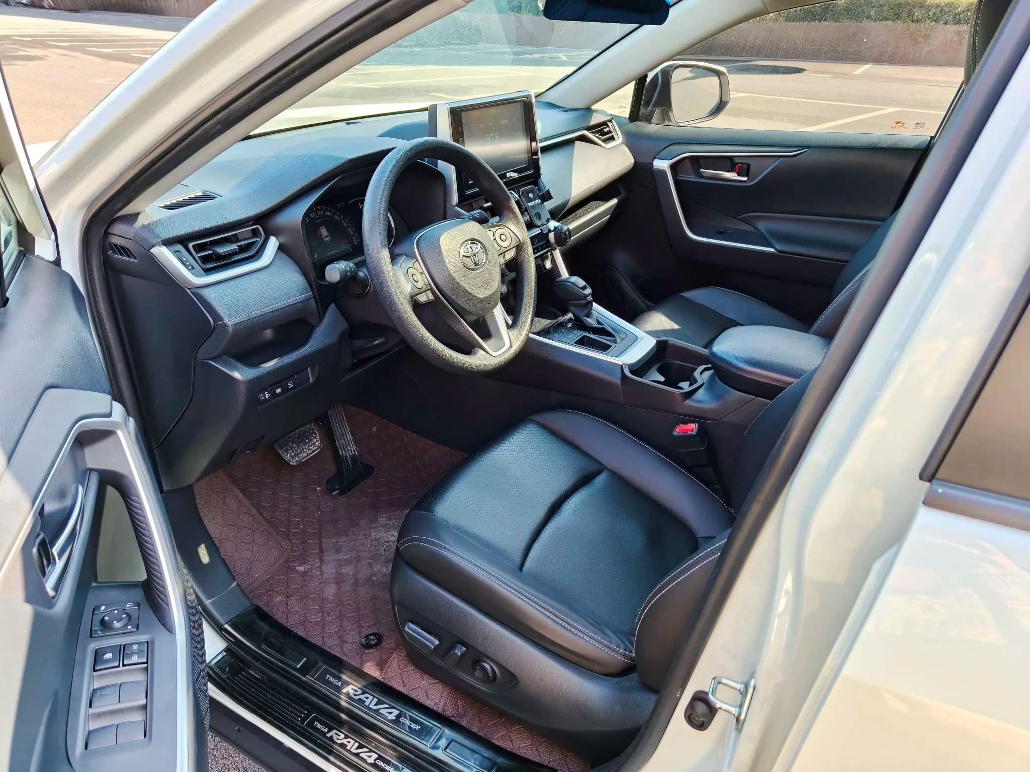 Toyota RAV4 2021 г. 49035 км. — фото 8