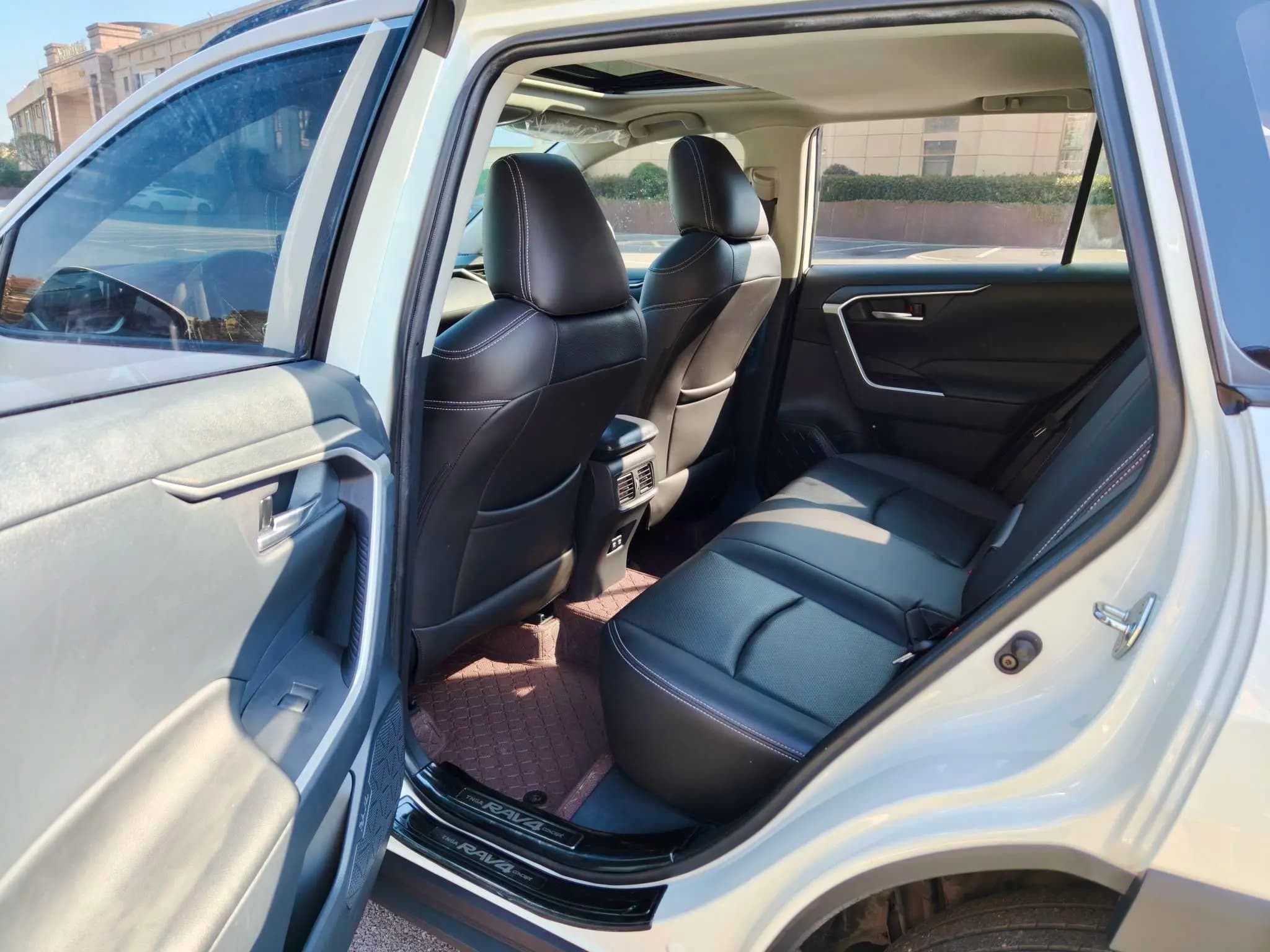 Toyota RAV4 2021 г. 49035 км. — фото 9