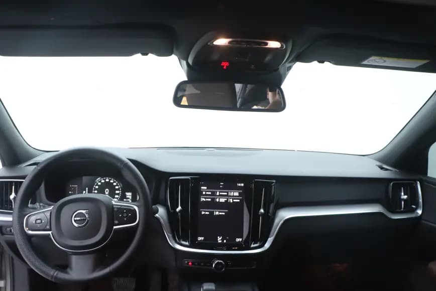 Volvo S60 2022 г. 44897 км. — фото 8