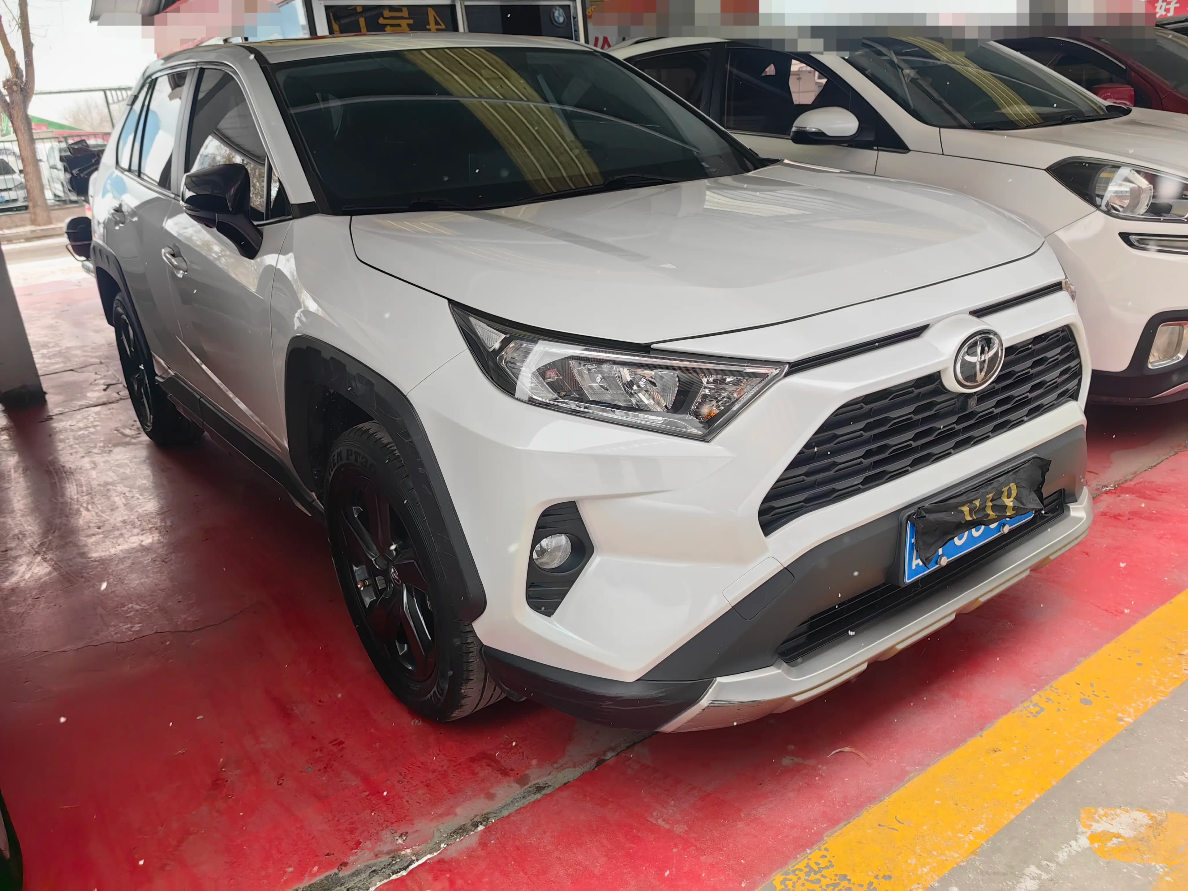 Toyota RAV4 2023 г. 44034 км. — фото 3
