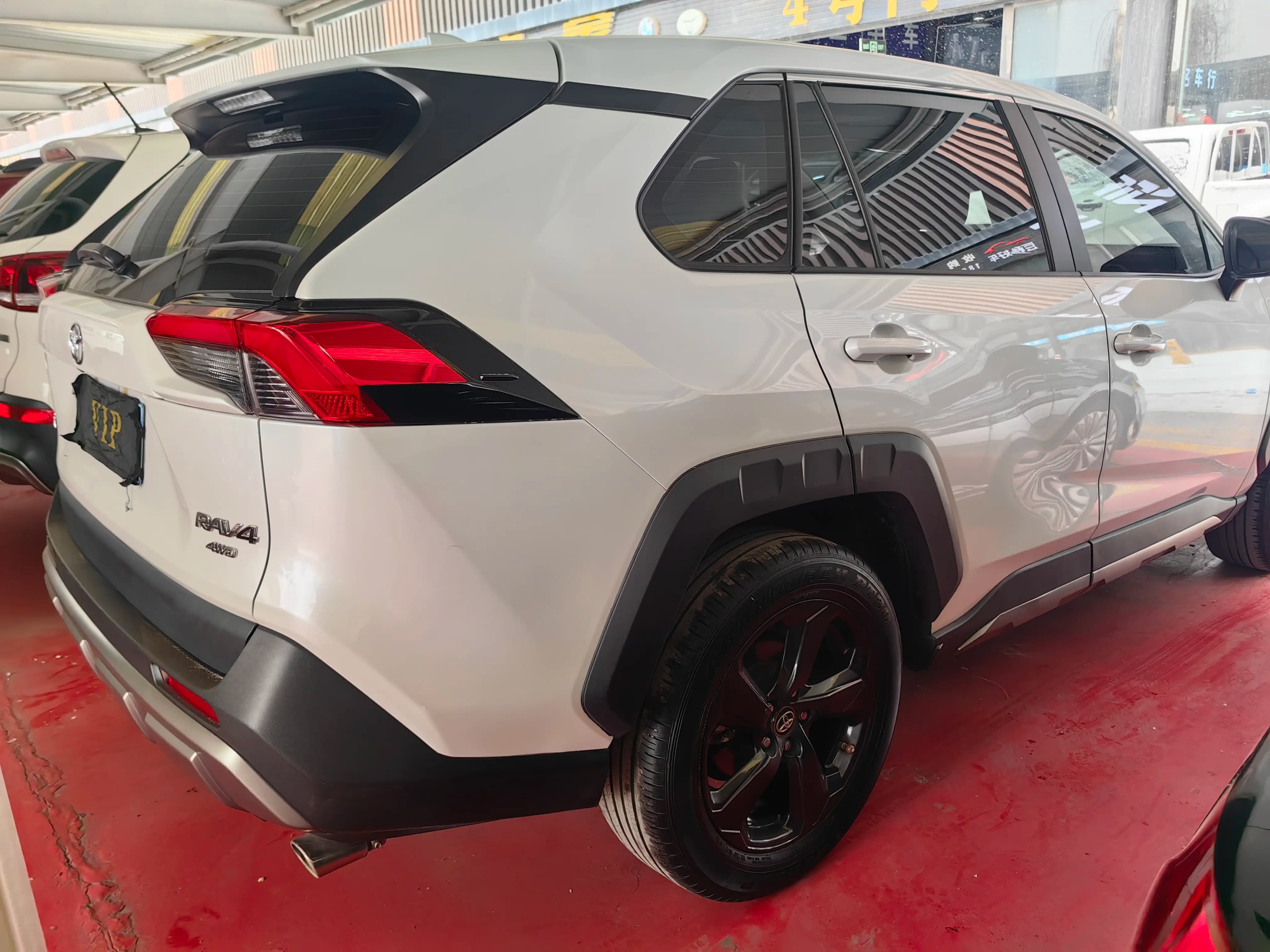 Toyota RAV4 2023 г. 44034 км. — фото 6