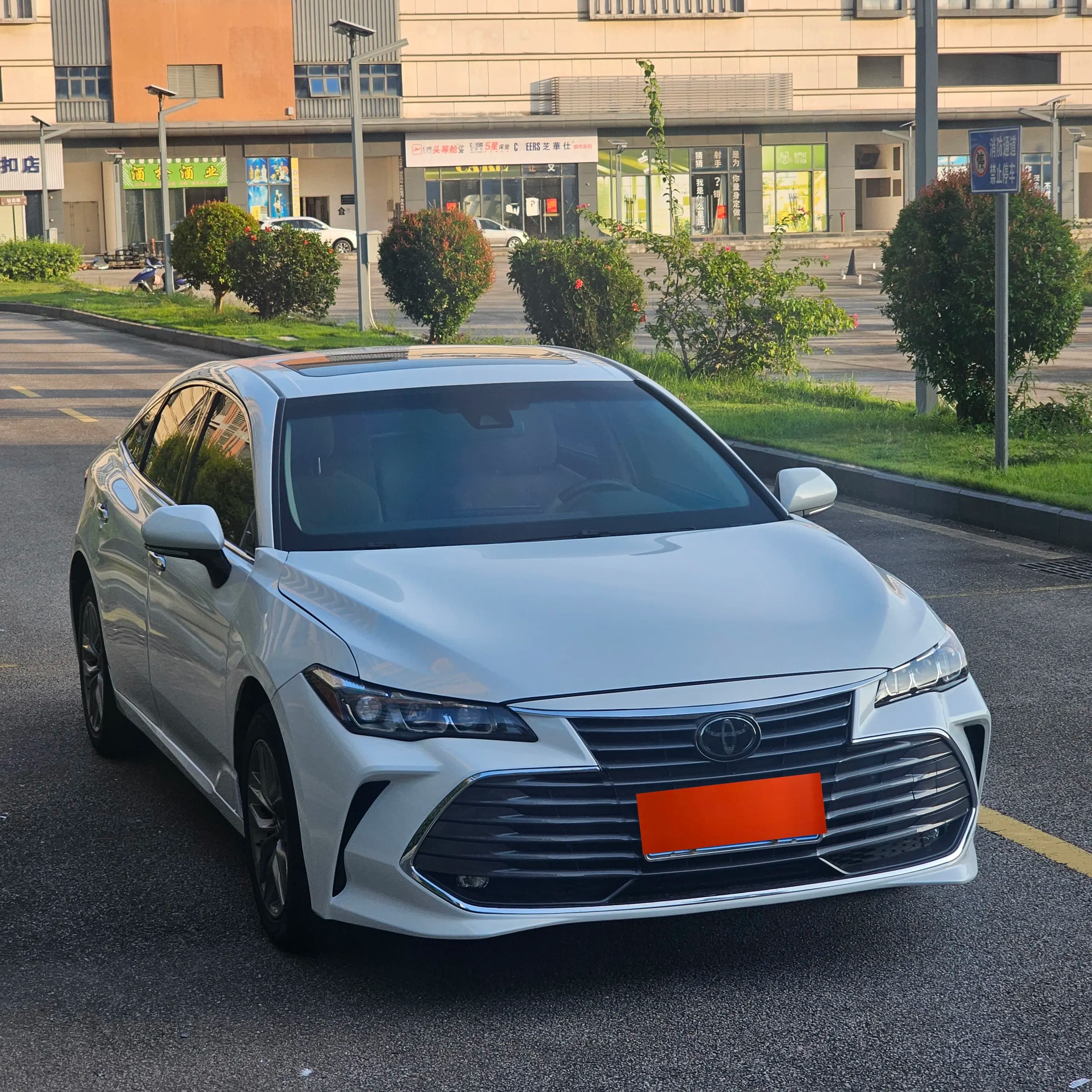 Toyota Avalon 2021 г. 65000 км. — фото 3