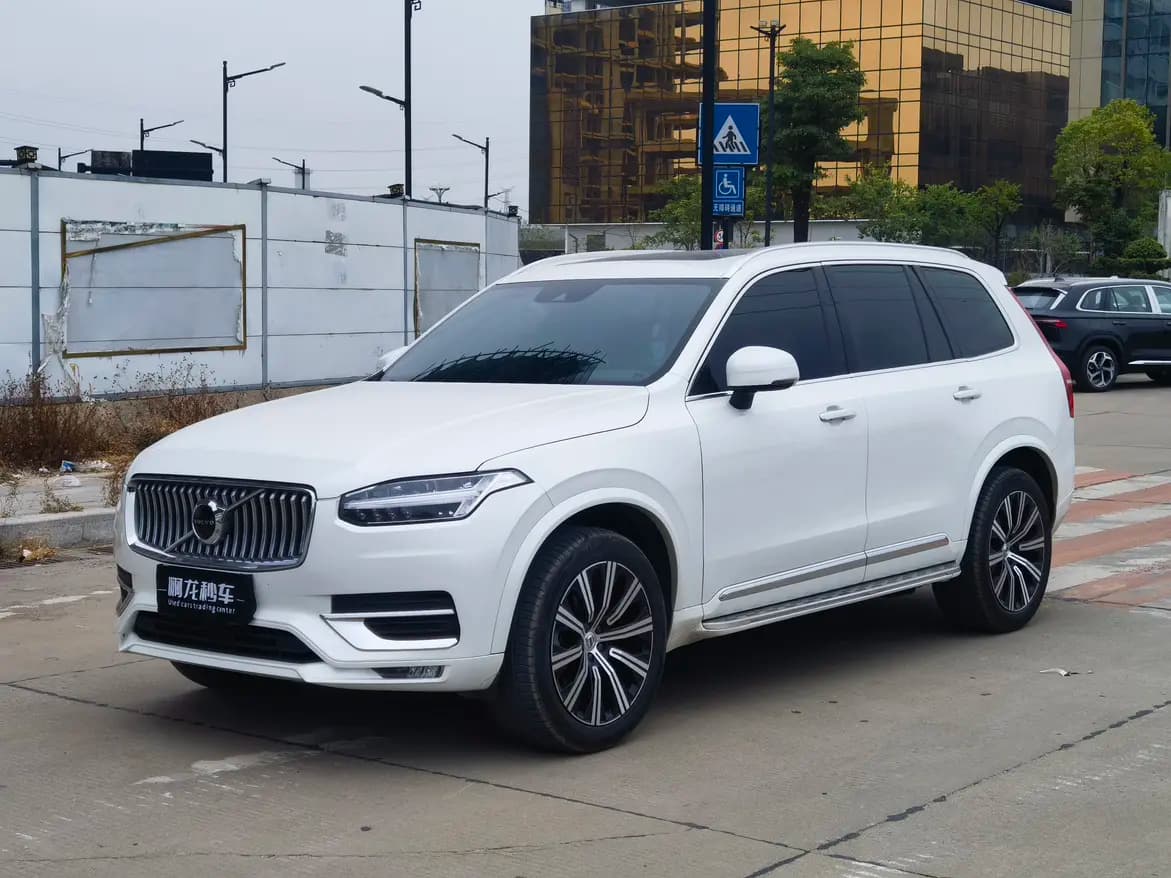 Volvo XC90 2021 г. 69582 км.