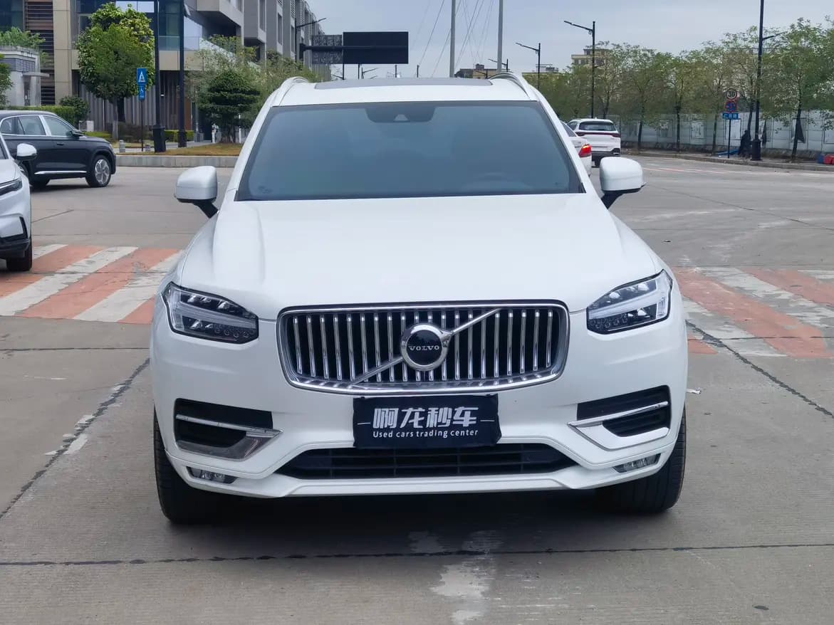 Volvo XC90 2021 г. 69582 км. — фото 2