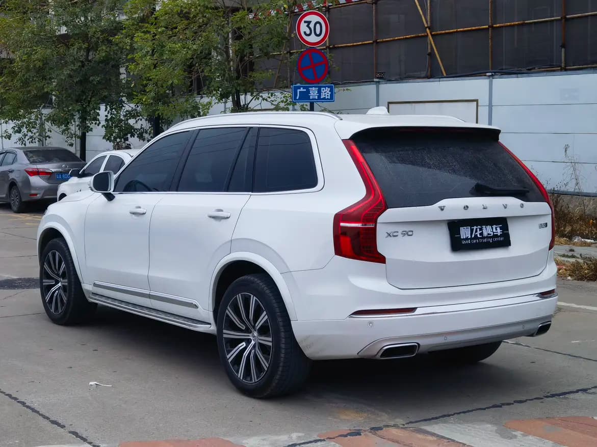 Volvo XC90 2021 г. 69582 км. — фото 4