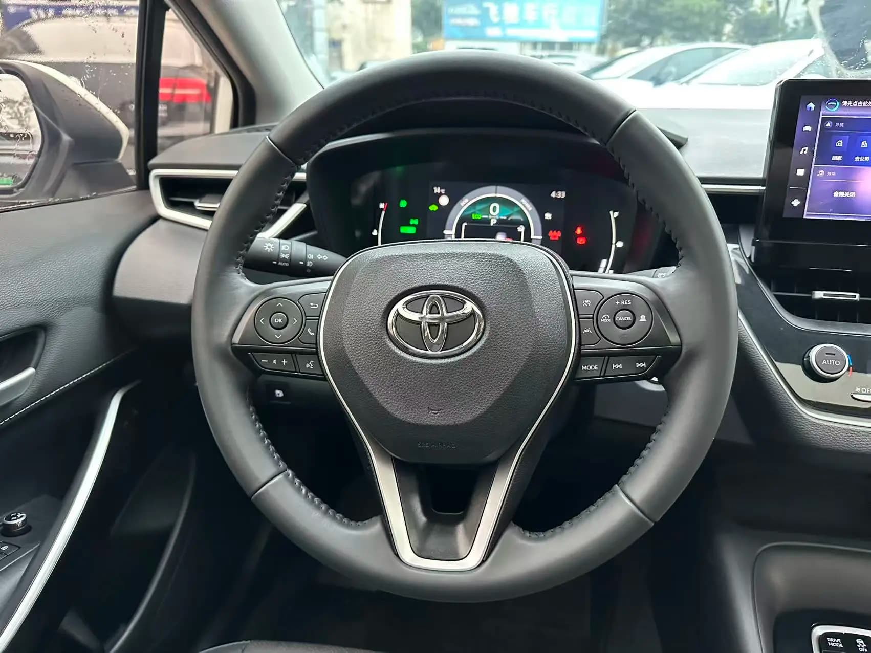 Toyota Corolla 2024 г. 16012 км. — фото 13