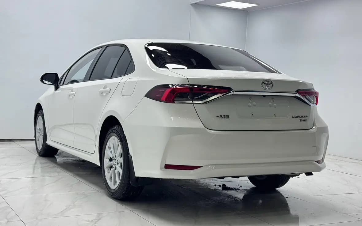 Toyota Corolla 2022 г. 7016 км. — фото 4