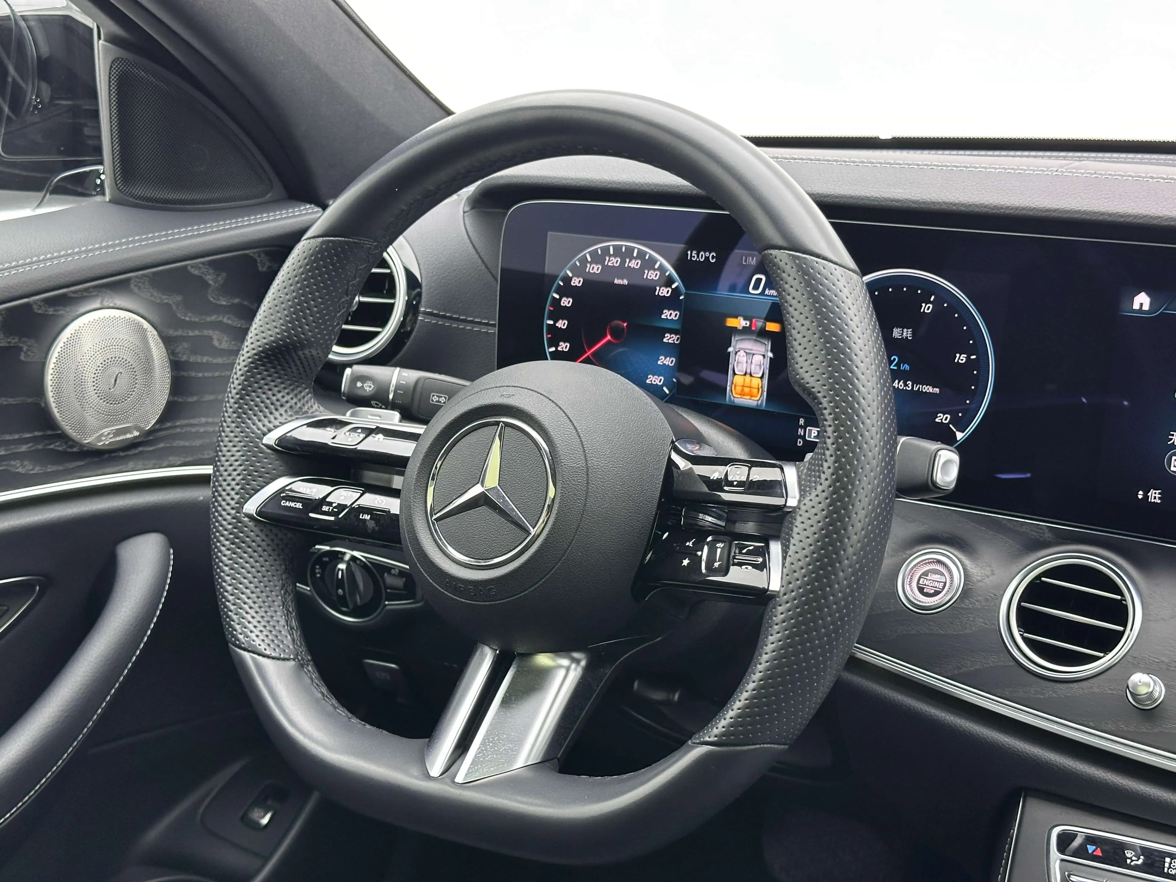 Mercedes-Benz E-Class 2022 г. 25073 км. — фото 19