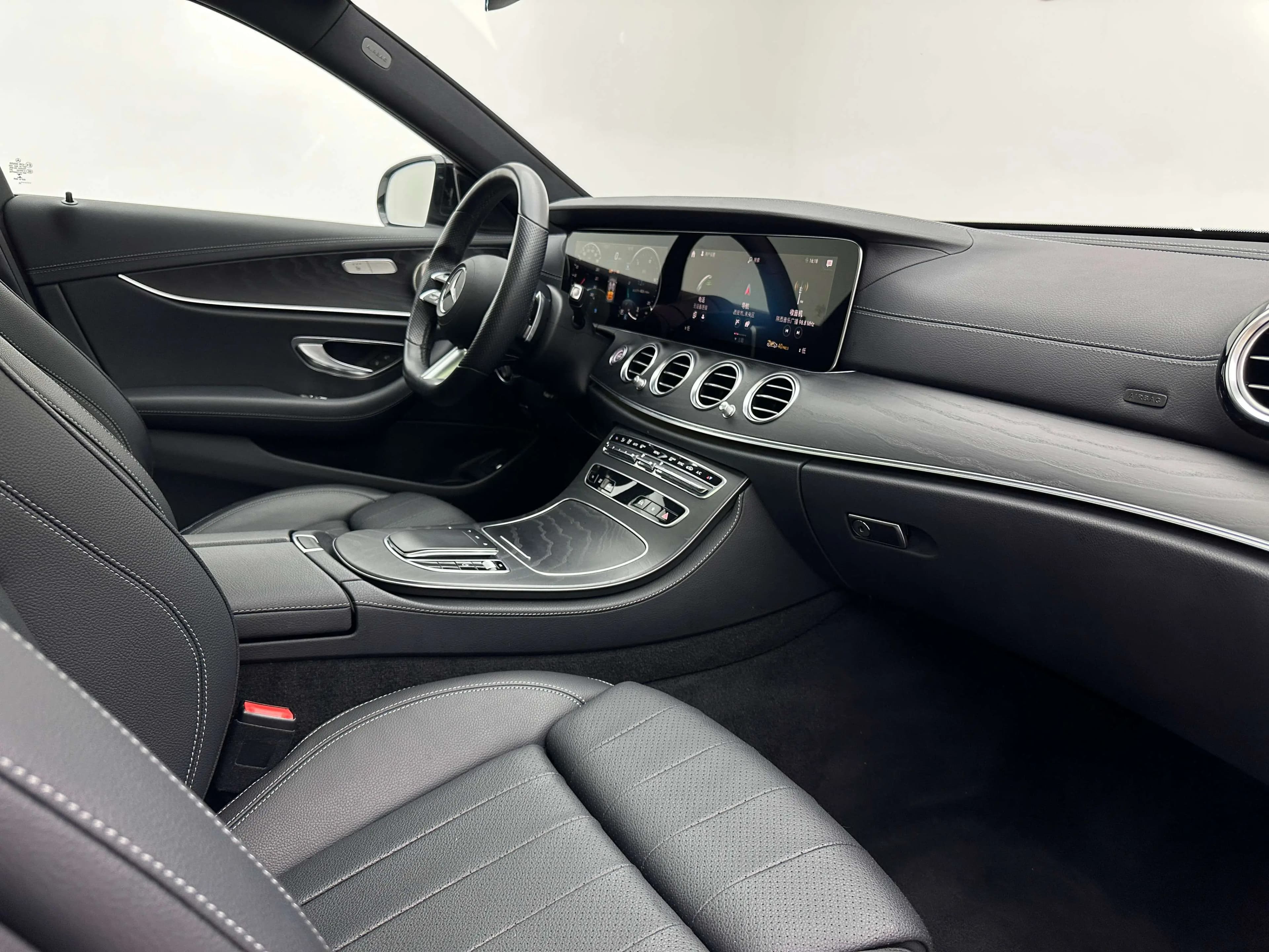 Mercedes-Benz E-Class 2022 г. 25073 км. — фото 22