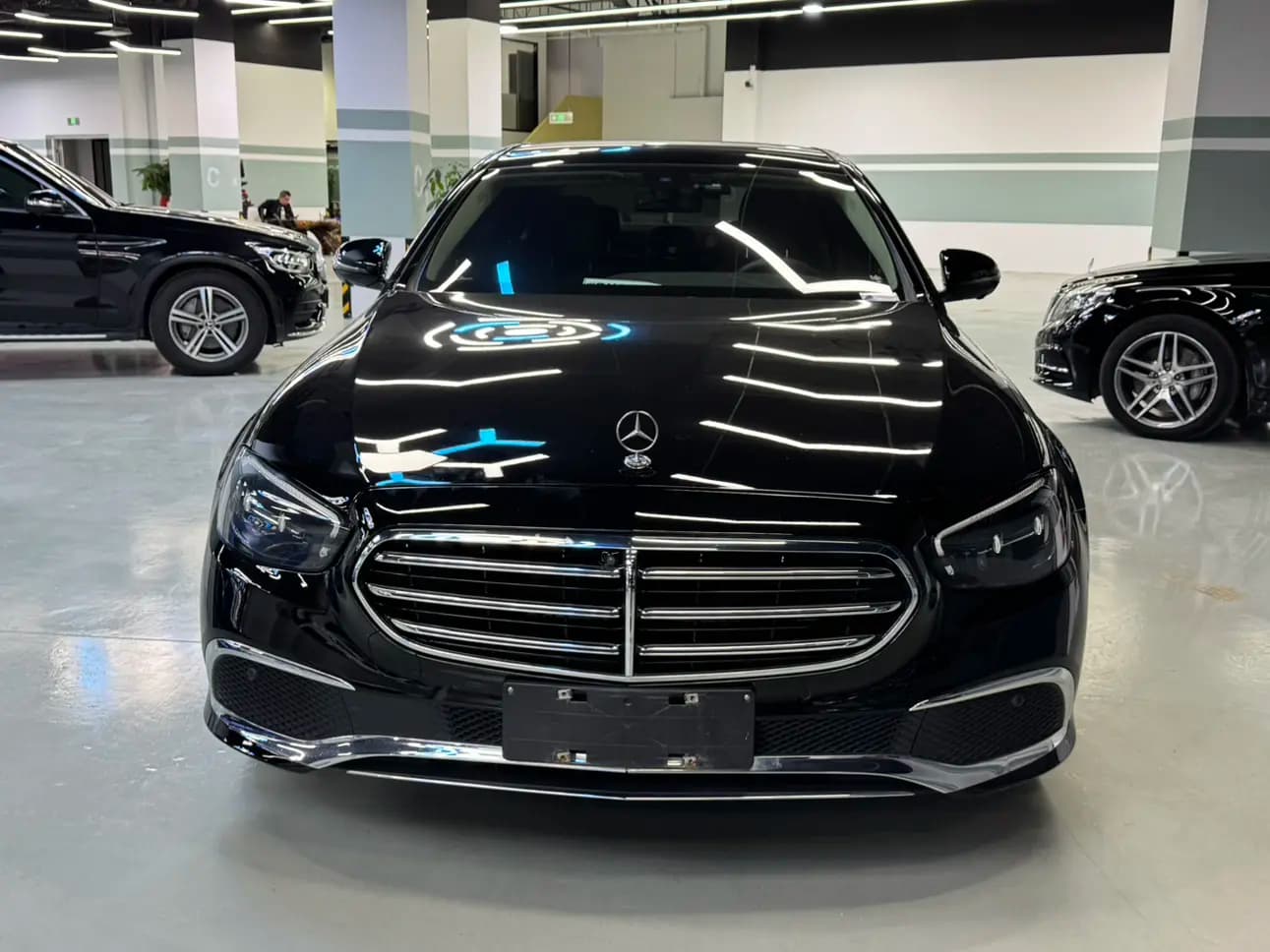 Mercedes-Benz E-Class 2022 г. 55071 км. — фото 2