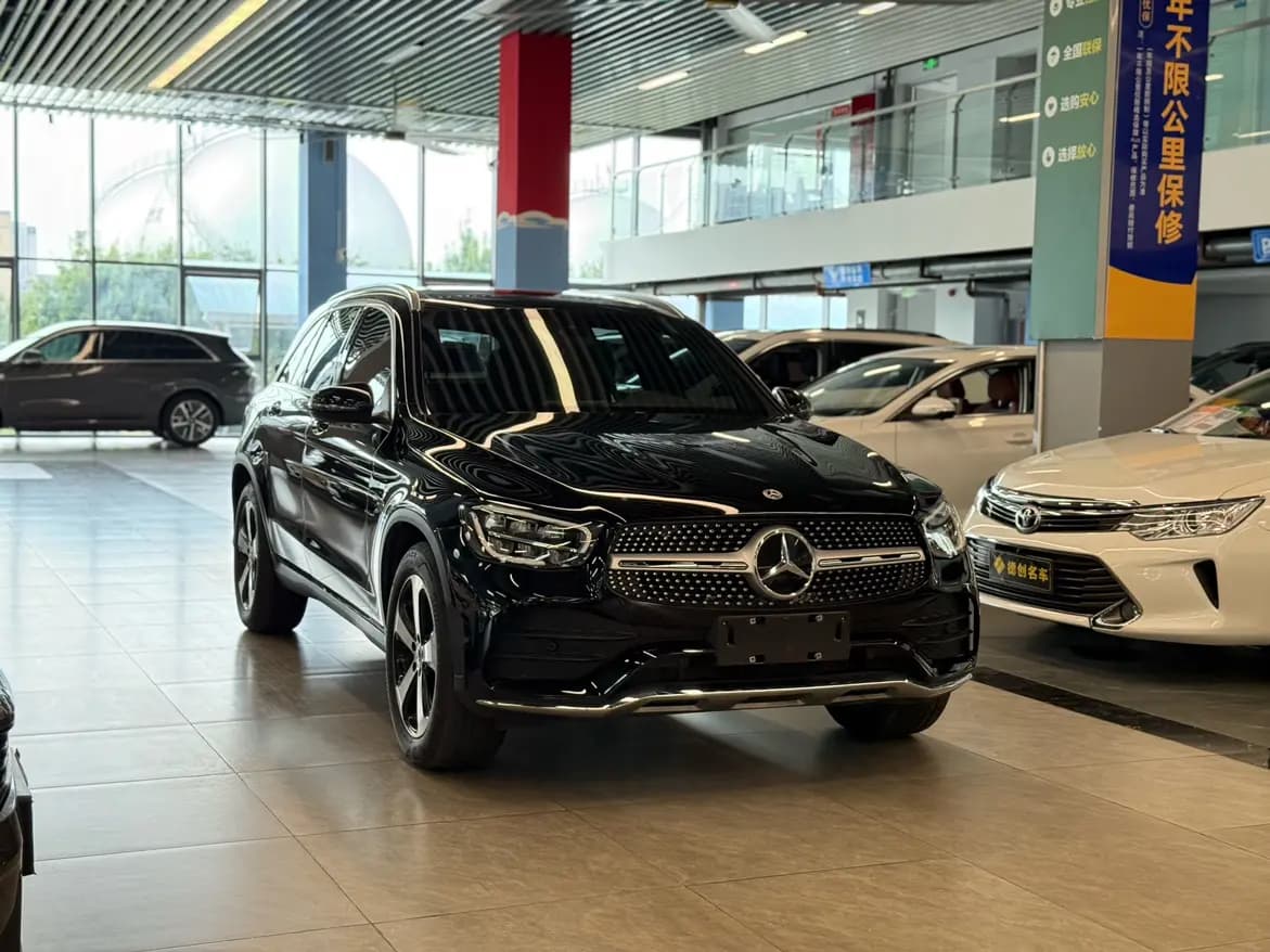 Mercedes-Benz GLC 2023 г. 17122 км. — фото 3